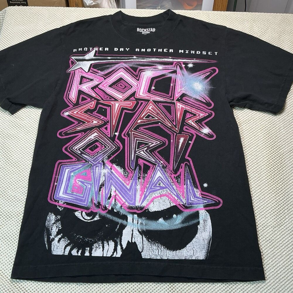 Rockstar Original M Skull Graphic T-Shirt Whisper of Death Pink Purple Y2K